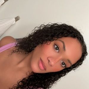 Meet your Posher, Avrielle